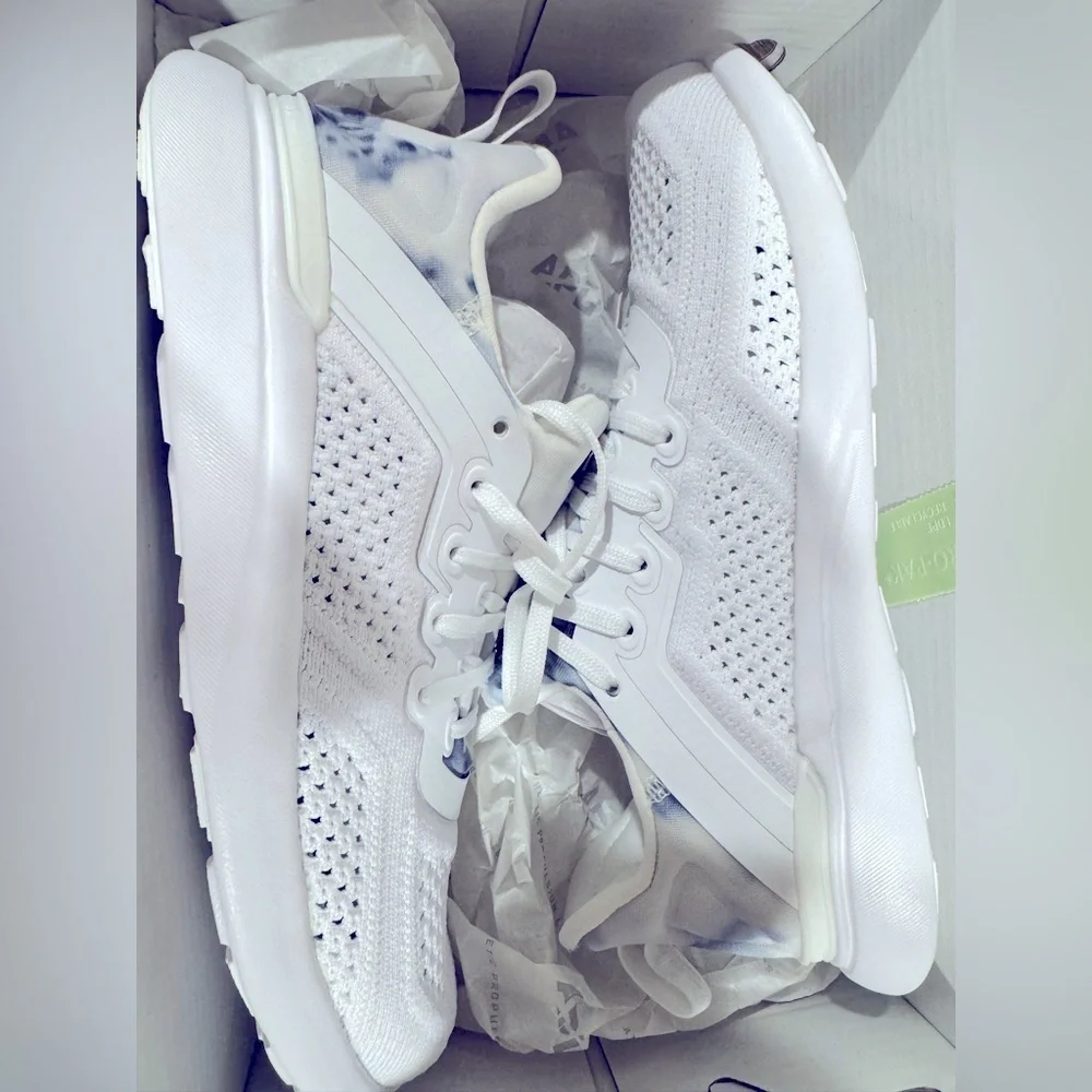 Women's Techloom Tracer Shoes In White/Black/Tie-Dye. NIB. SZ5 - Picture 7 of 8